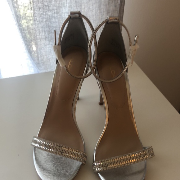 New Aldo heels - Picture 6 of 8